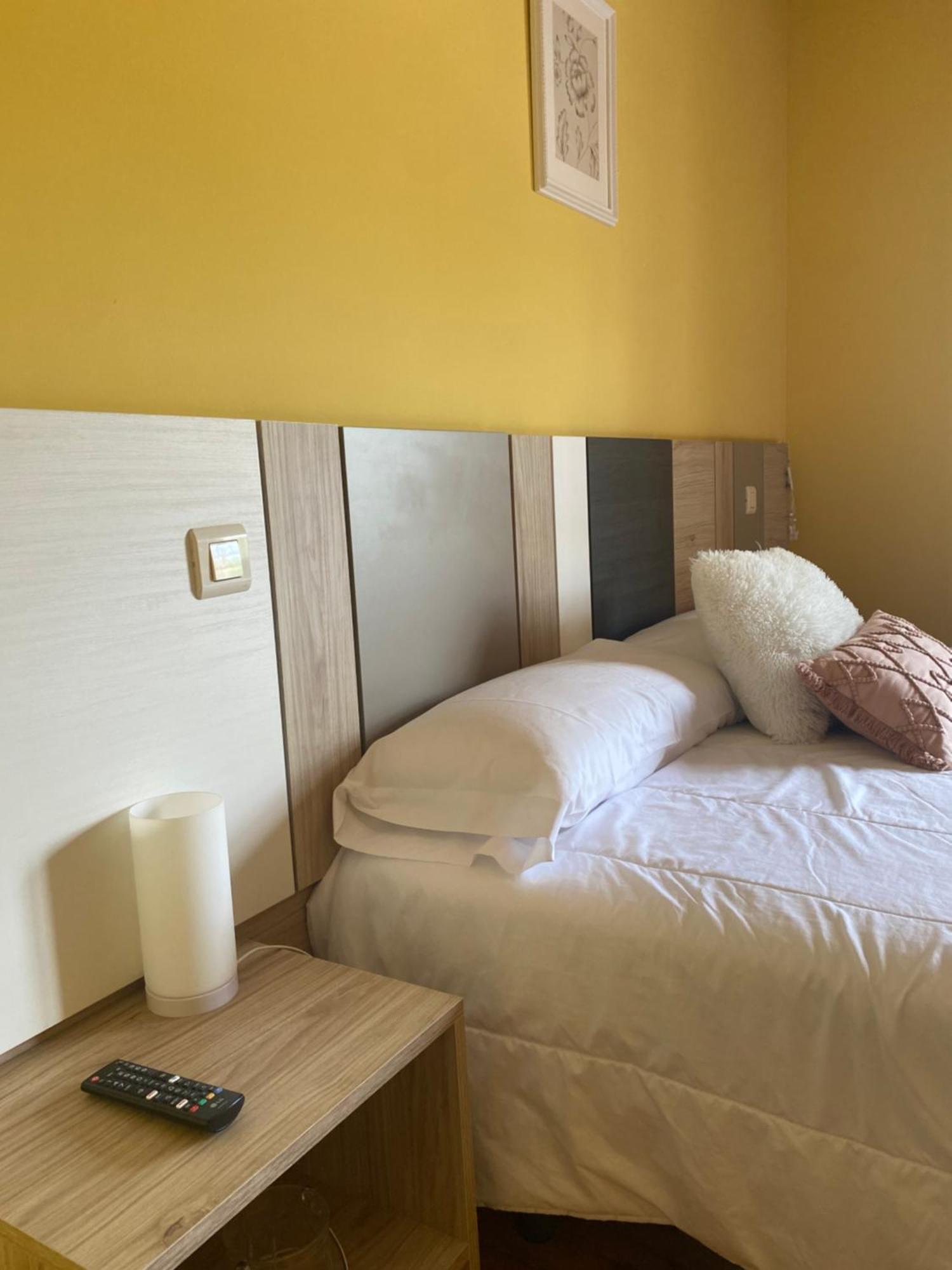 Hotel Restaurante Agapio De Tresnino Quintanilla de Onésimo Екстериор снимка