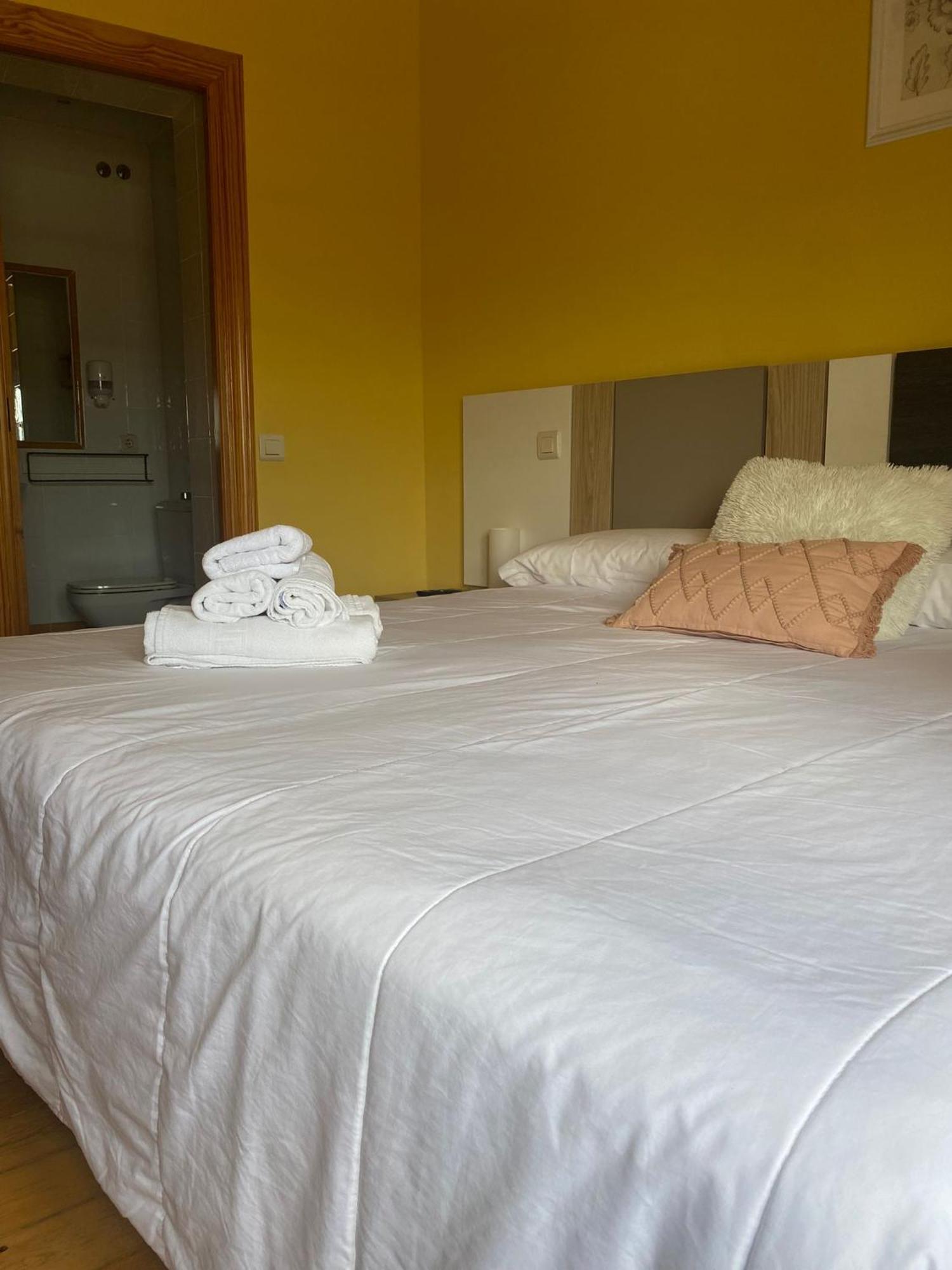 Hotel Restaurante Agapio De Tresnino Quintanilla de Onésimo Екстериор снимка
