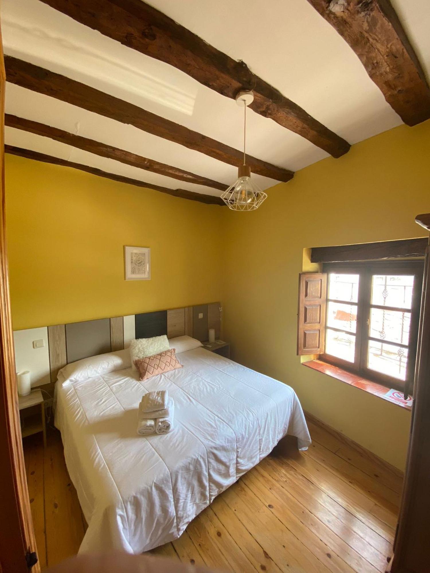 Hotel Restaurante Agapio De Tresnino Quintanilla de Onésimo Екстериор снимка