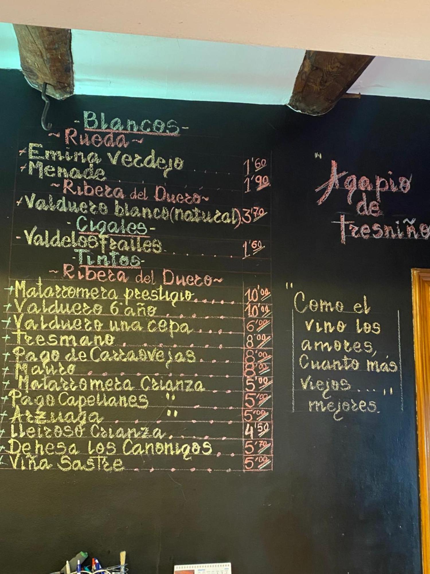 Hotel Restaurante Agapio De Tresnino Quintanilla de Onésimo Екстериор снимка