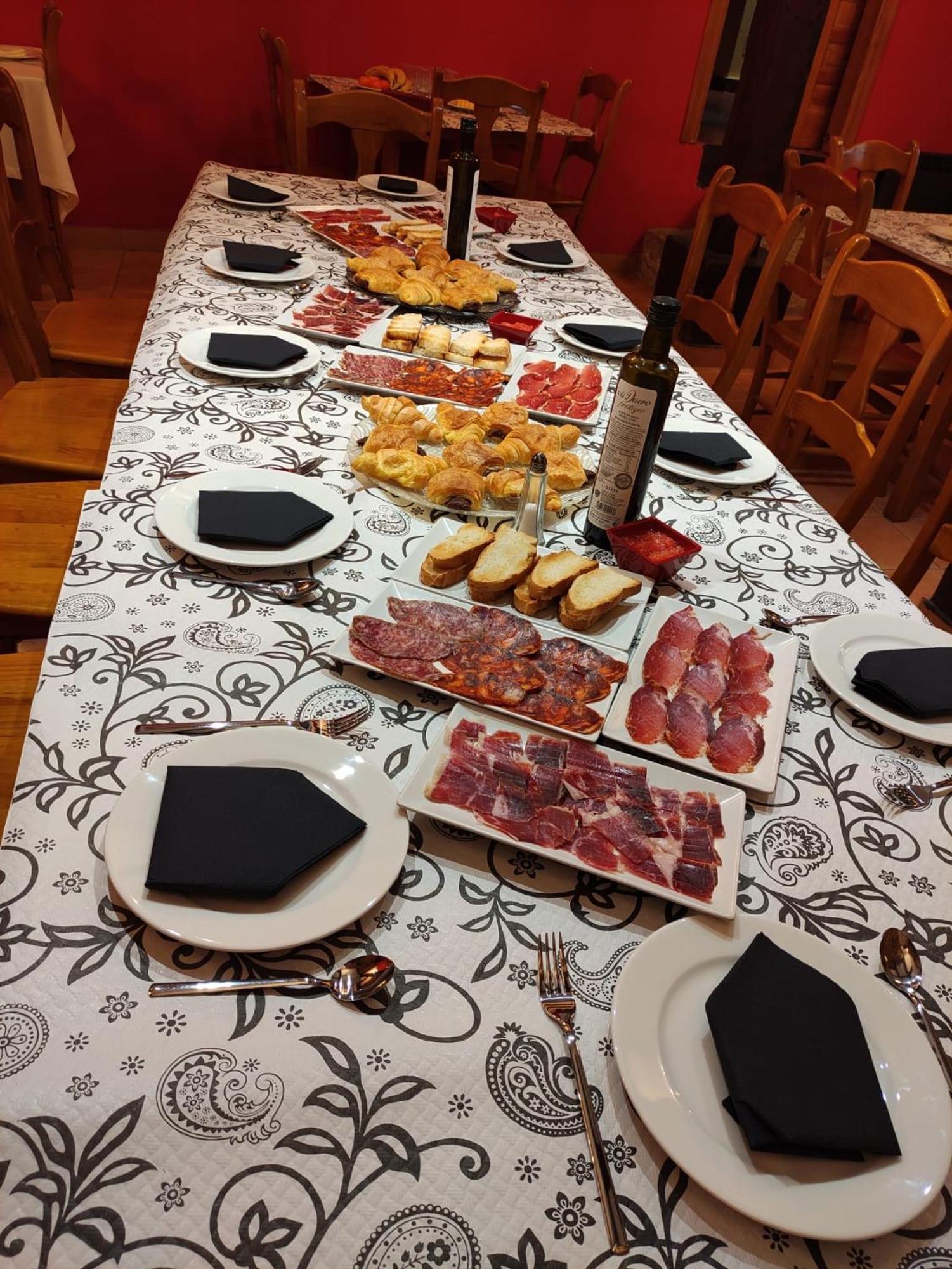Hotel Restaurante Agapio De Tresnino Quintanilla de Onésimo Екстериор снимка