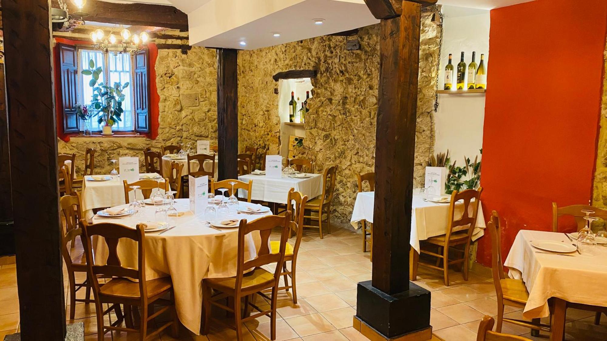Hotel Restaurante Agapio De Tresnino Quintanilla de Onésimo Екстериор снимка