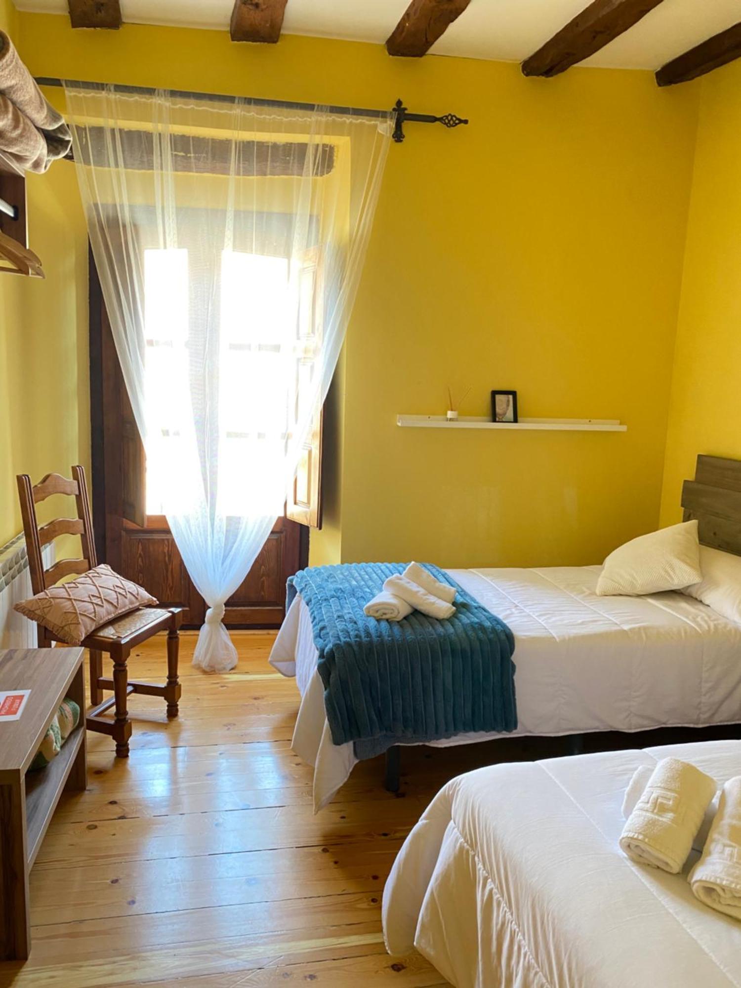 Hotel Restaurante Agapio De Tresnino Quintanilla de Onésimo Екстериор снимка